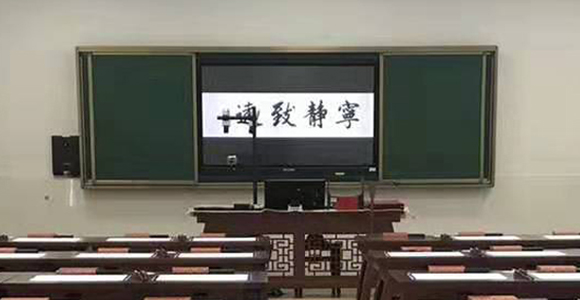 教學(xué)觸摸一體機的功能和優(yōu)點